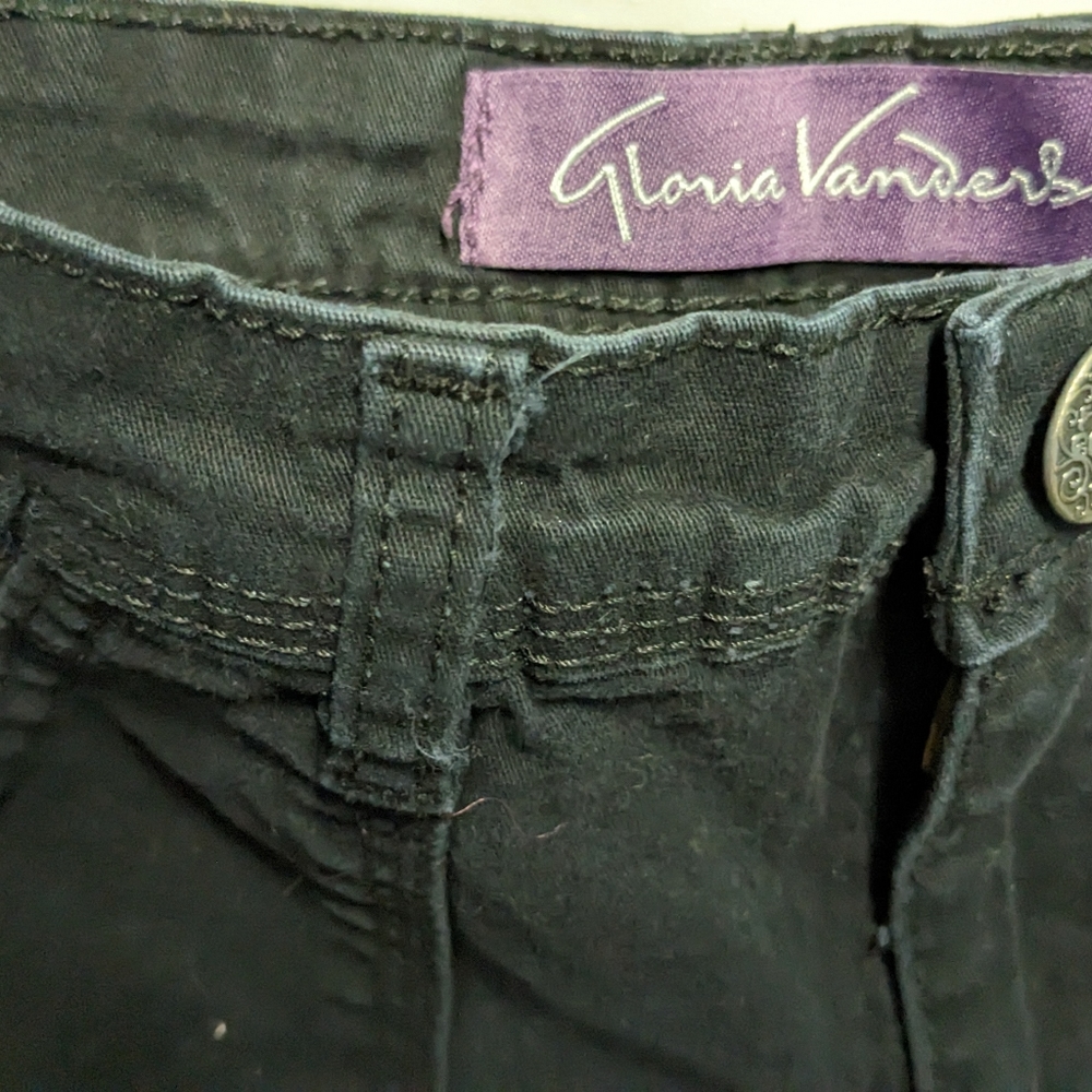 Gloria Vanderbilt Black Cargo Short